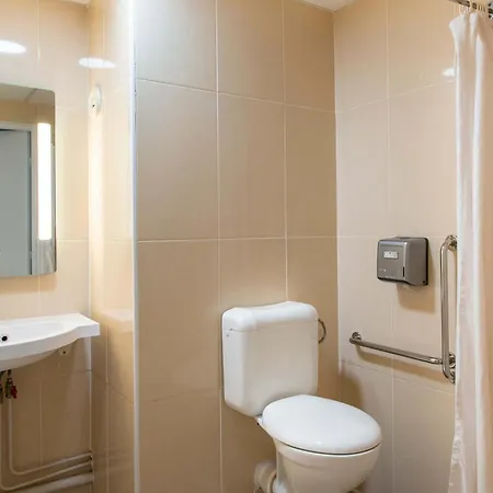 Sud Hotell 2*