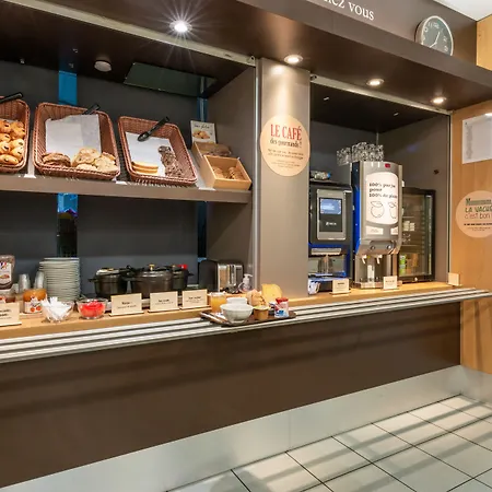 Sud فندق شوليه