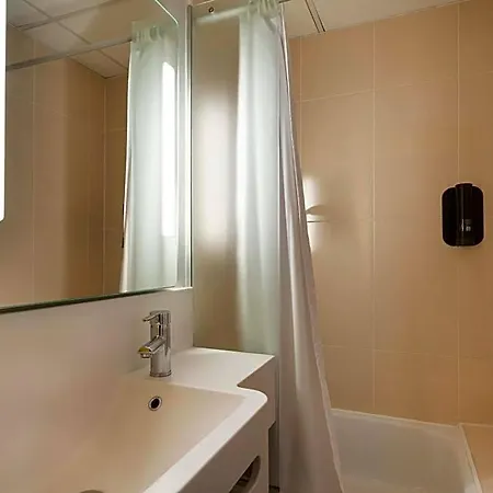 Sud Hotel 2*